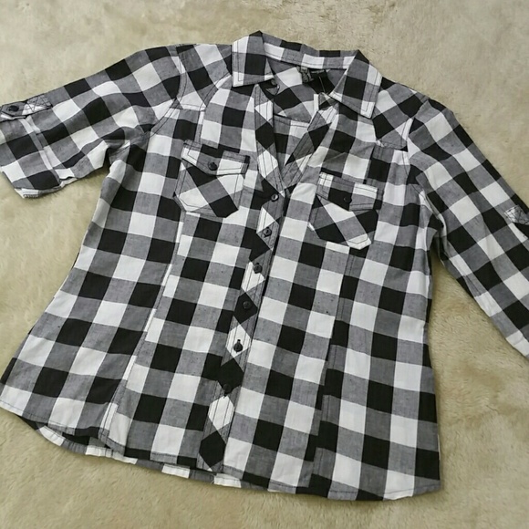 Passport blouse 2-bundle - Picture 2 of 8